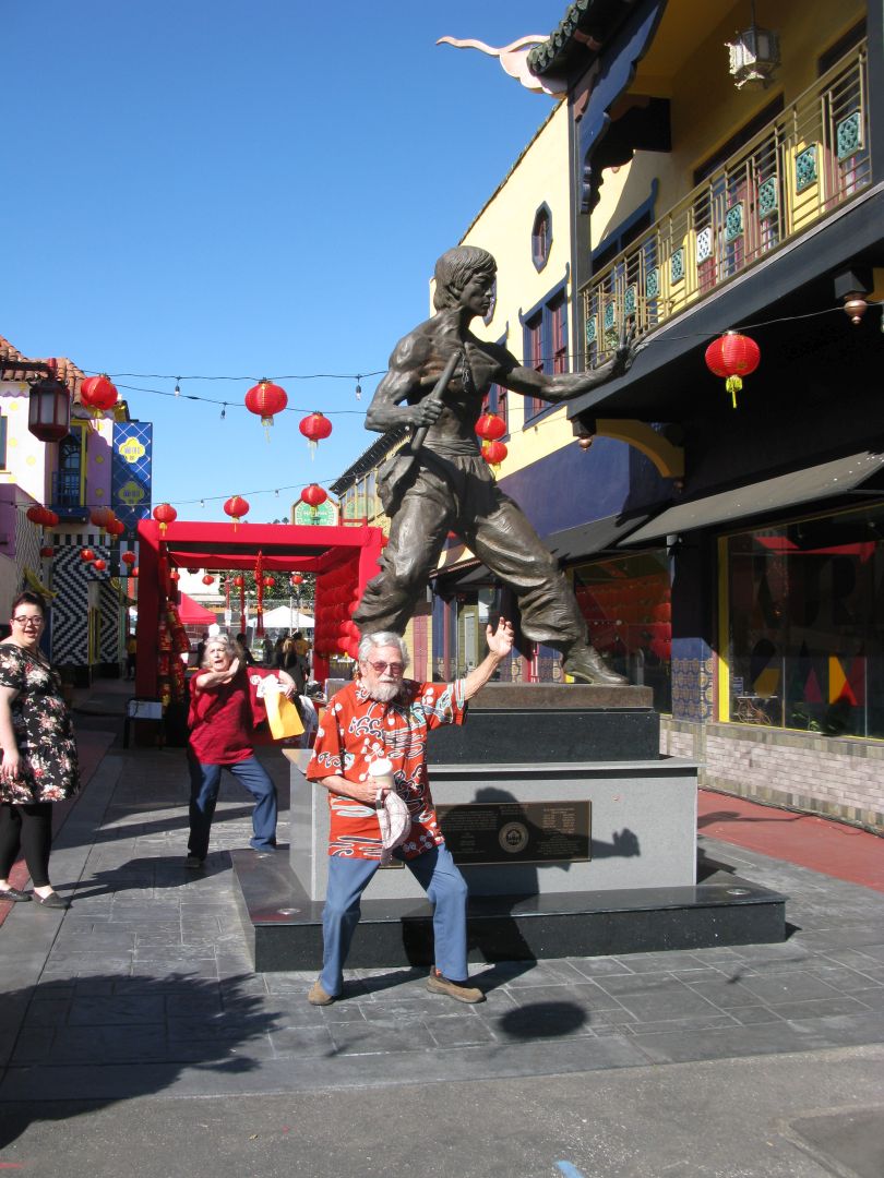 Bruce Lee Statue, Chinatown